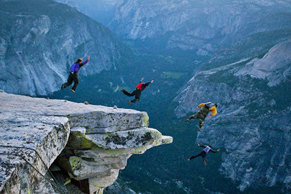 Salto BASE de exhibición: dos vídeos que no te puedes perder