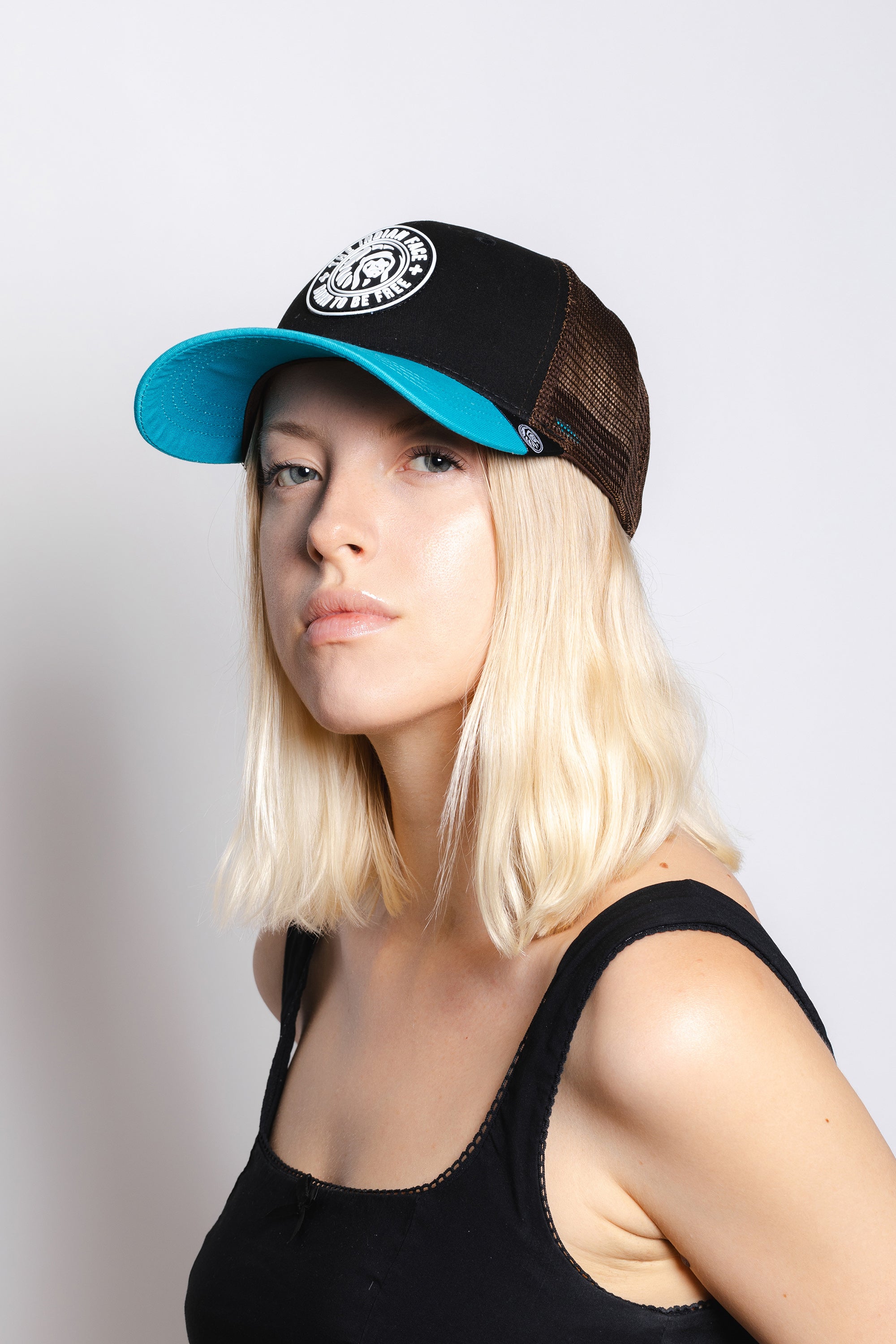 Born to Be Free Blu / Marrone
