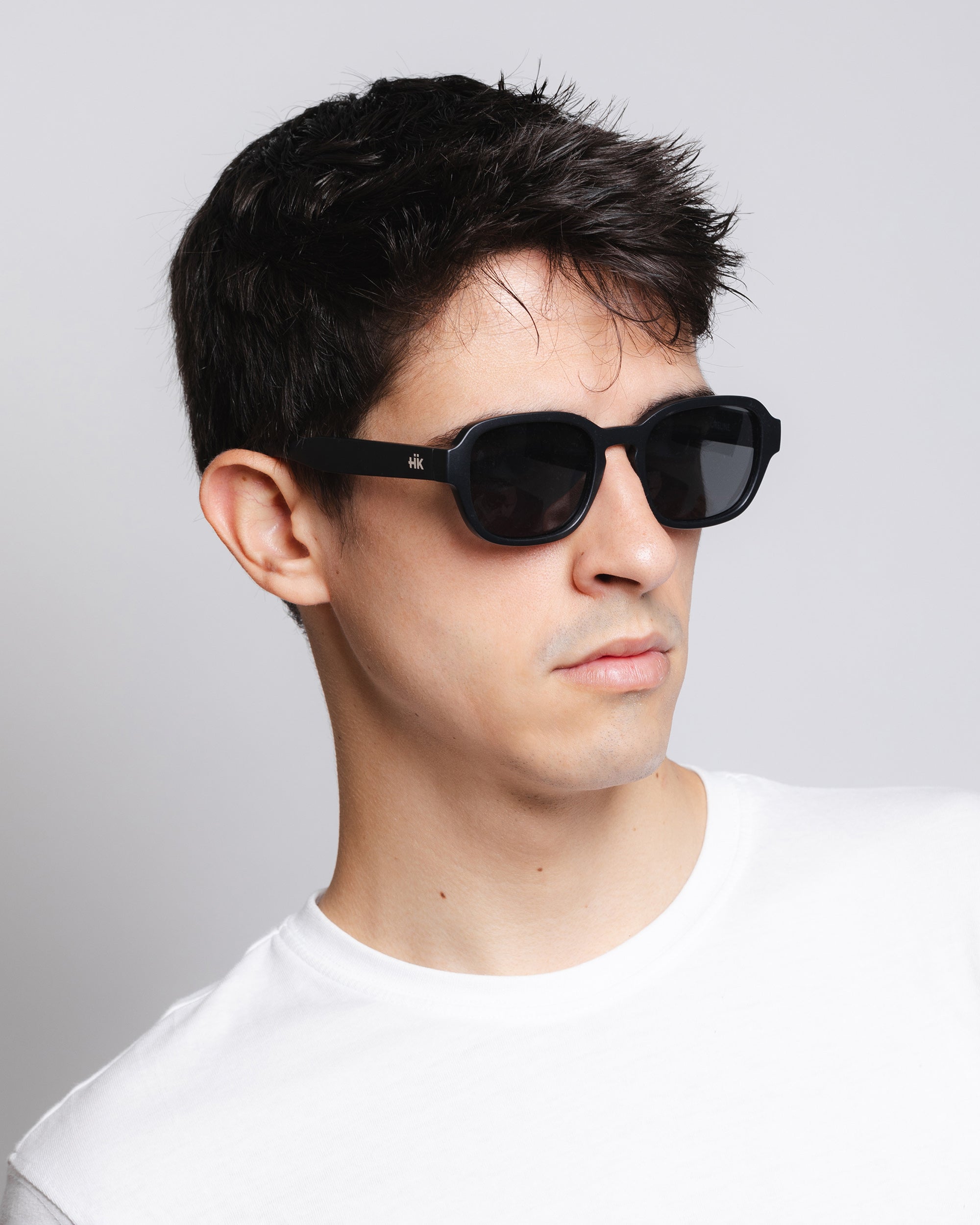 Shoreline Black / Black
