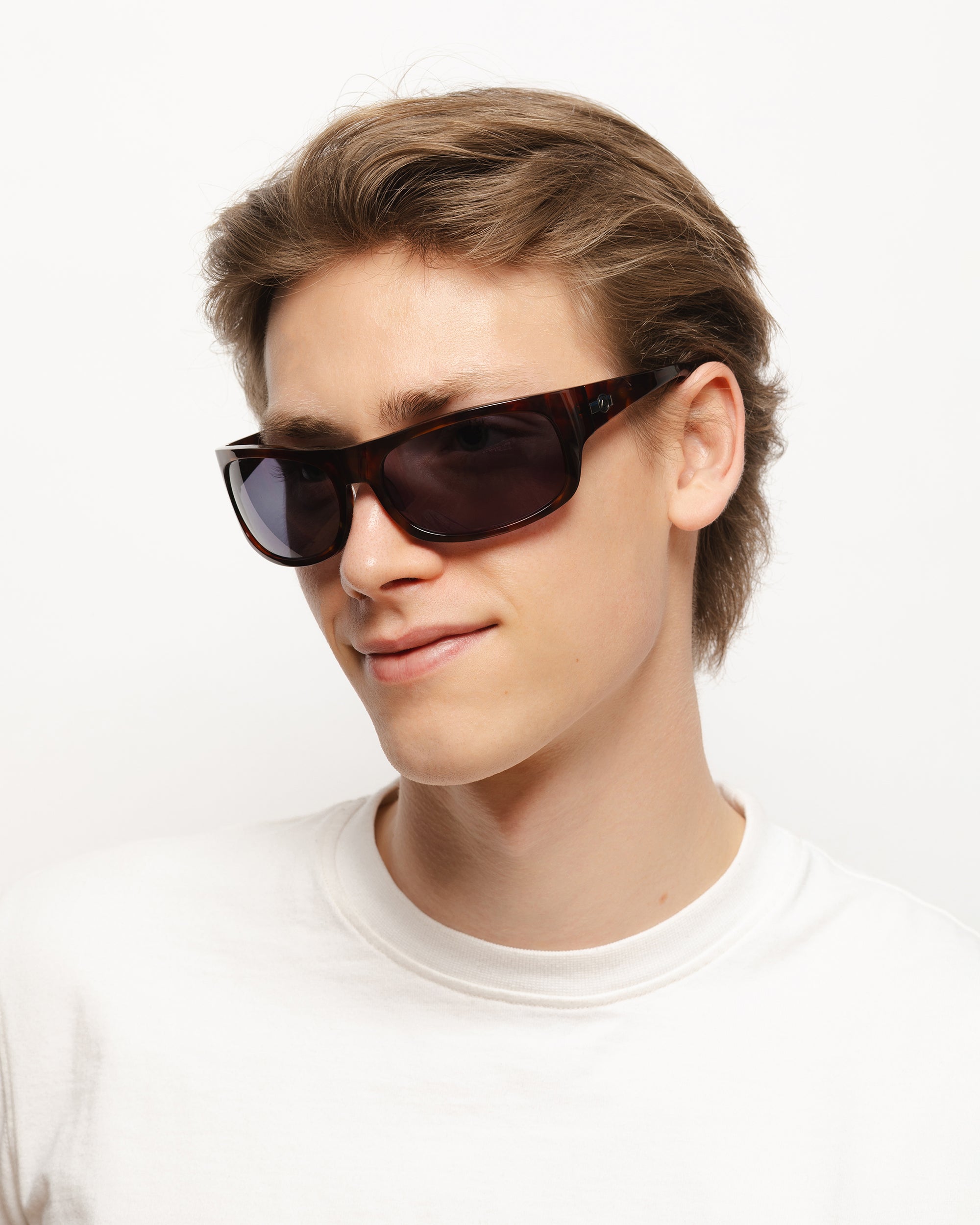 Airborne Brown Tortoise / Black